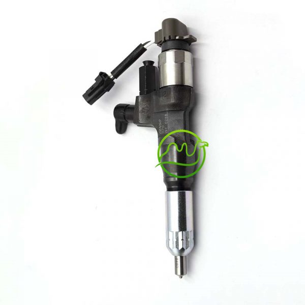 Remanufactured Engine Diesel Fuel Injector 095000-6750 095000-6753